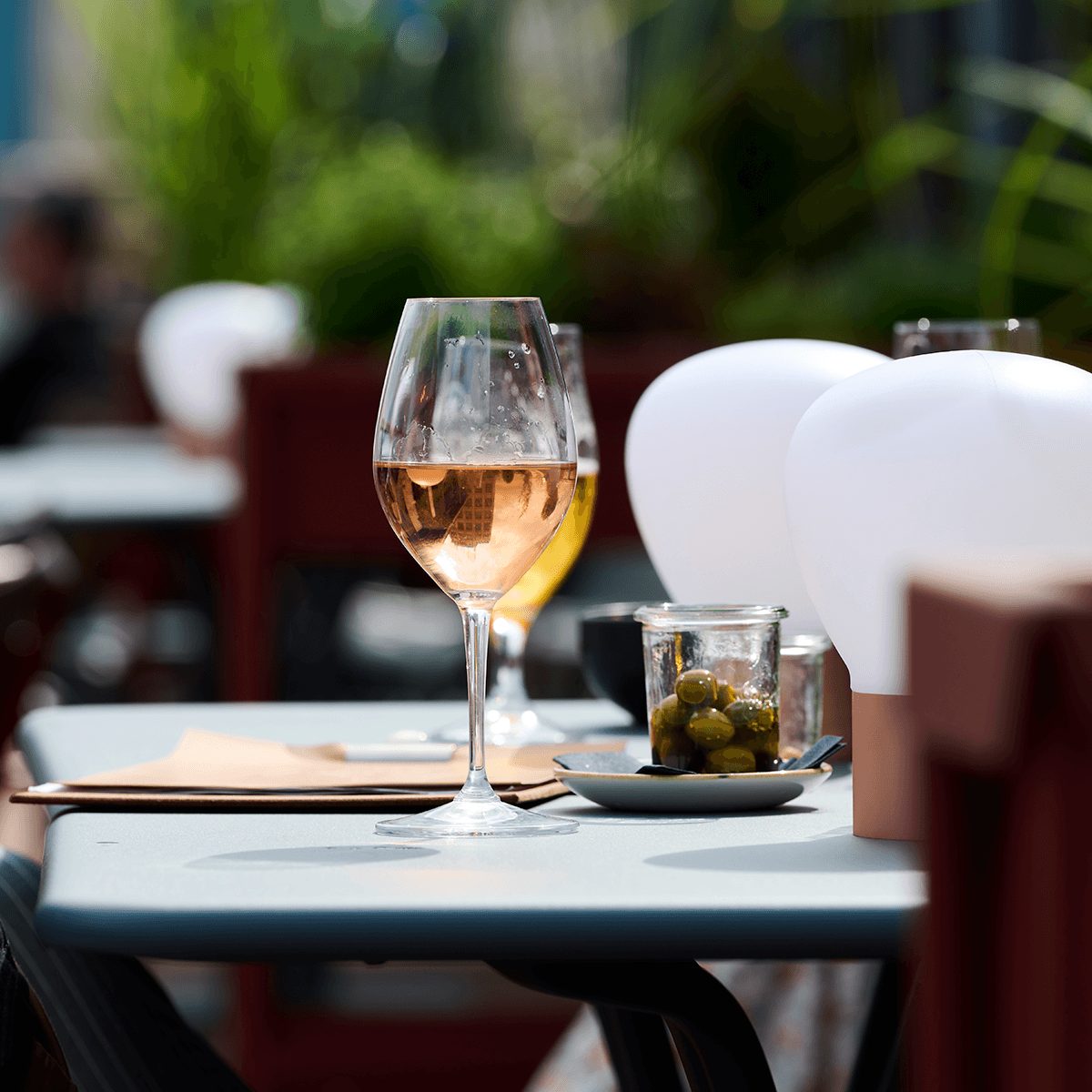 Vin og snacks på Rooftop Restaurant